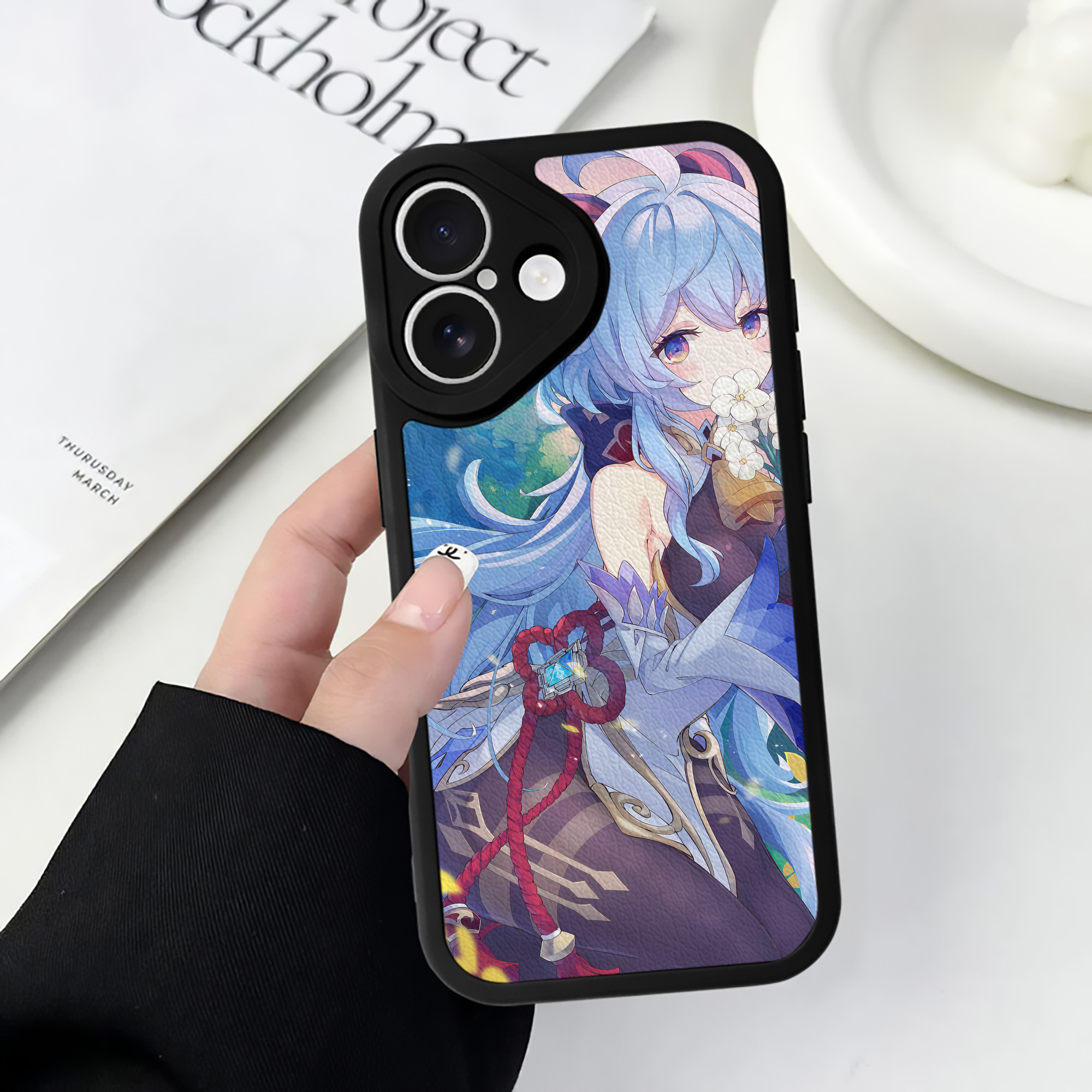 げんし神 genshin 【iPhone 16シリーズ対応】シリコンスマホケース（レザー調） 材質：シリコン